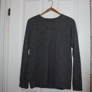 Lululemon Women's size 10/12 long sleeve black and grey t-shirt